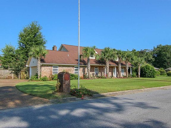 2nd image of 6658 Lake Charlene Dr