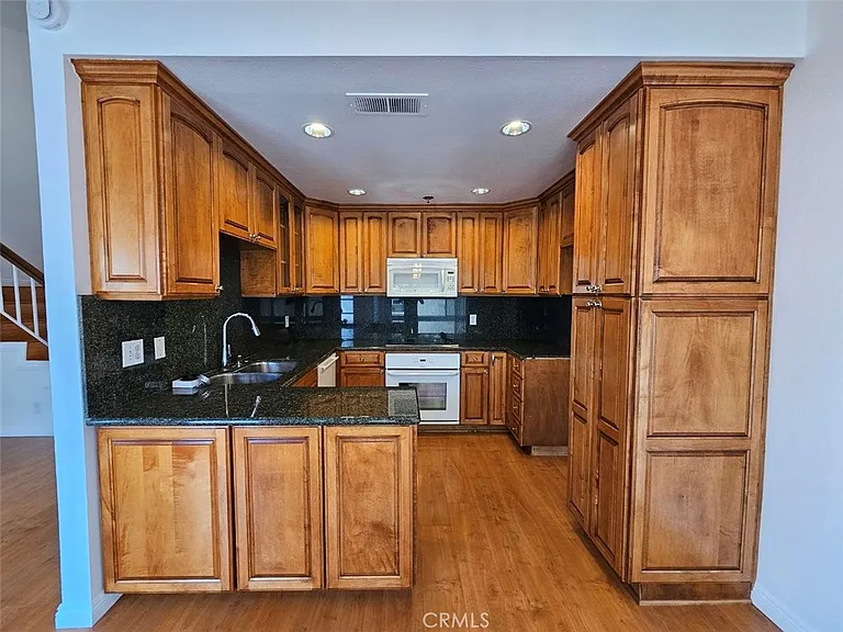 7704 Marbrook Way — Photo 12
