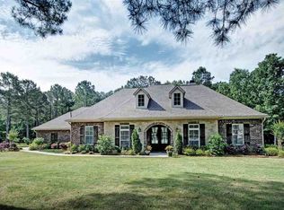 305 Kitty Hawk Cir, Brandon, MS 39047