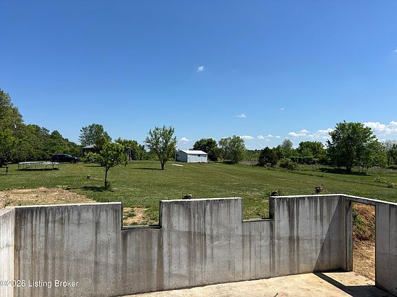 4th image of 1302 River Rd