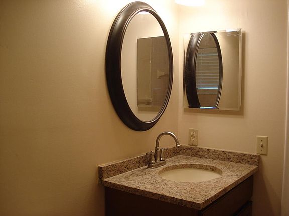 4th image of 4073 Palm Forest Dr N