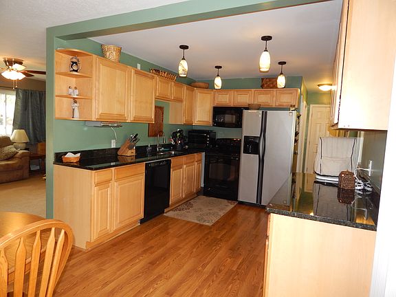 5th image of 7244 Dixon Dr