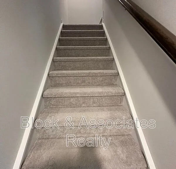 608 Gimari Dr — Photo 26