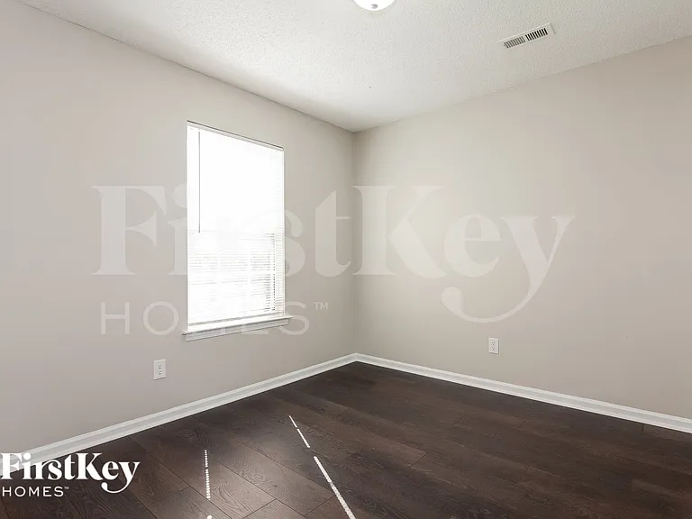 12023 Stewarts Crossing Dr — Photo 13