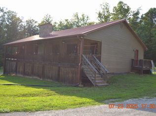 1617 Bull Run Rd, Luttrell, TN 37779