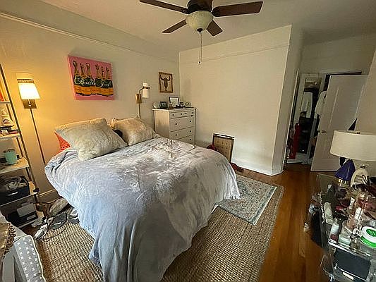 3rd image of 168 1st Ave APT 4
