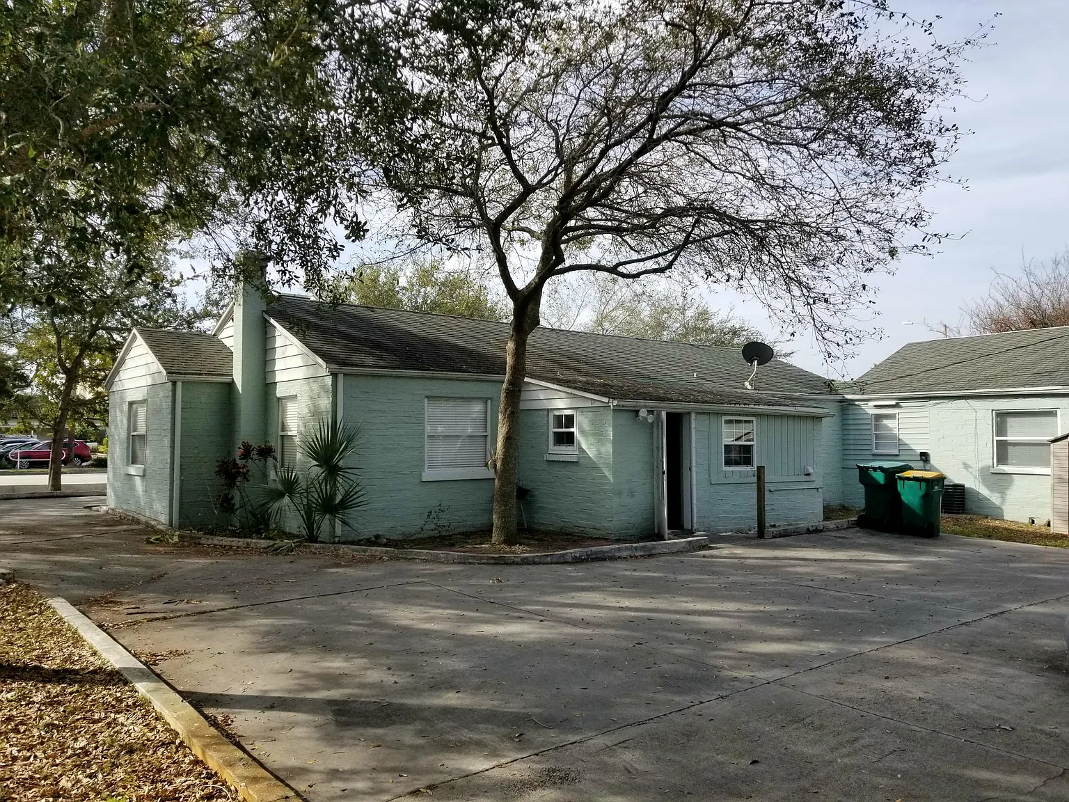 3 bed, 1487 sqft, $2,400 — Photo 2