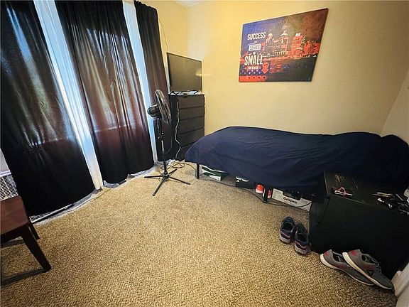 4th image of 542 Cypress Ave