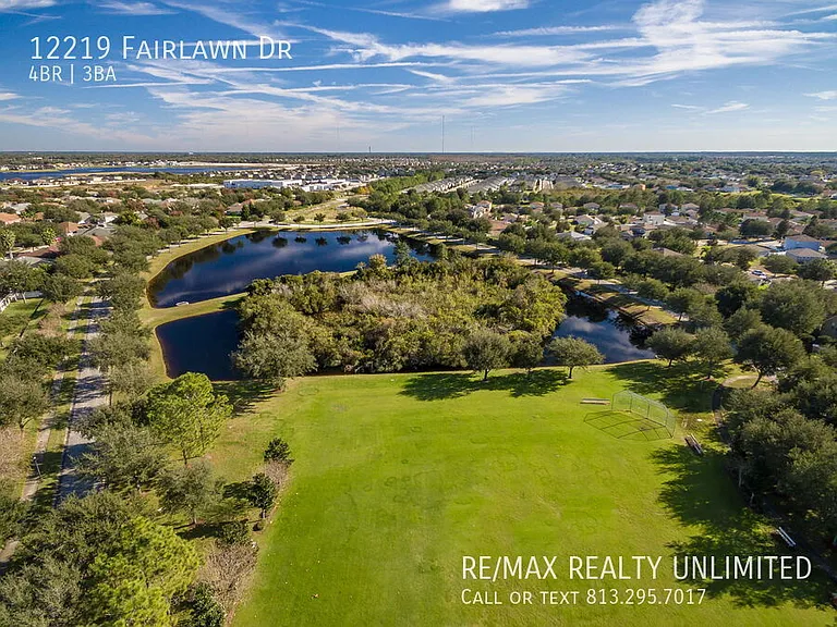 12219 Fairlawn Dr — Photo 47