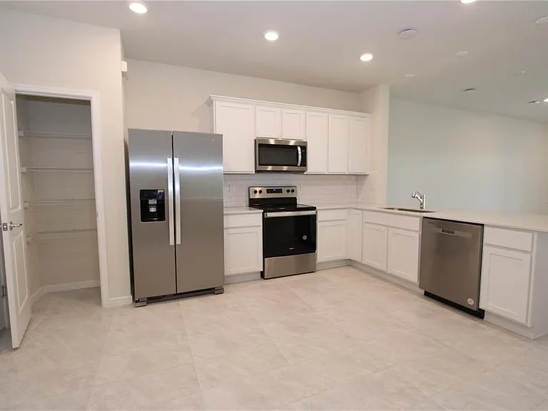 2606 Winsome Way — Photo 6