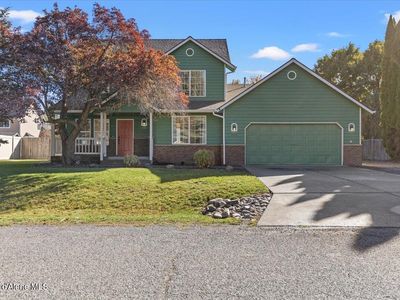 8698 N Woodvine Dr, Hayden Lake, ID, 83835