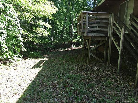 3rd image of 7282 Pebble Ln
