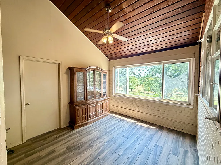2919 W Main St — Photo 14