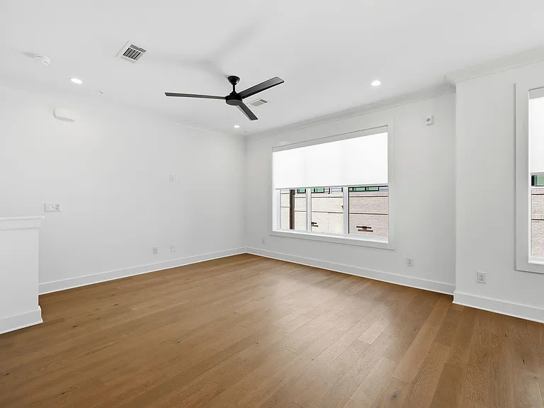 403 Chatham View Rd — Photo 15