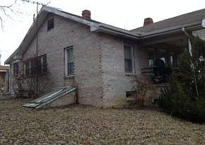 2nd image of 1724 Highway 81 S