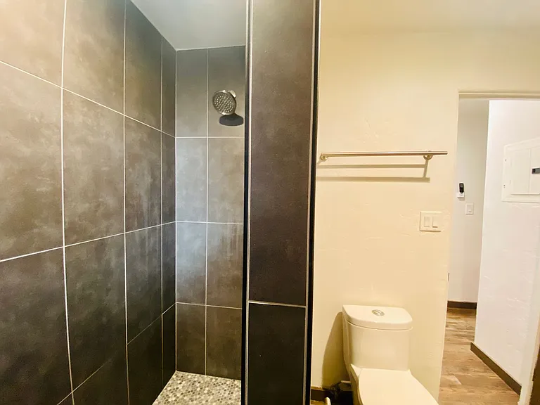 Studios and 1 Bedrooms in Central Location Tucson! — Photo 30