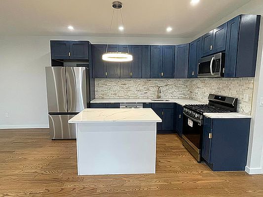 2nd image of 222 Lorraine St #2