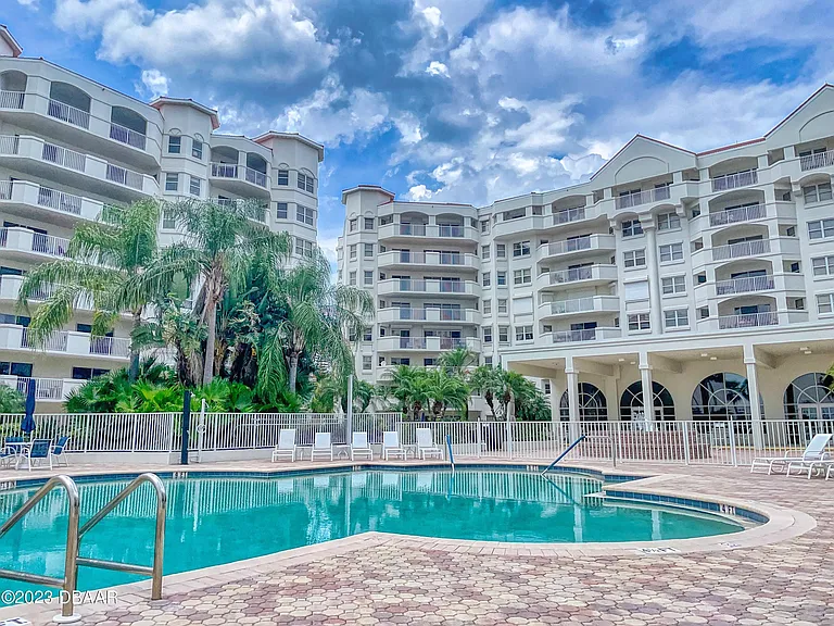 1 John Anderson Dr #Penthouse 7 — Photo 124