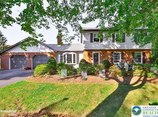 1220 Deerfield Dr S, Allentown, PA 18104