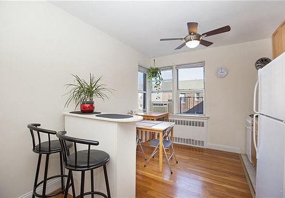 5th image of 8105 35th Ave #6H