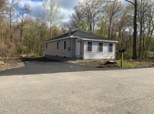 19 Wildwood Rd, Millbury, MA 01527