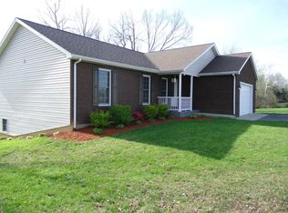 267 Lucas Dr, Brandenburg, KY 40108