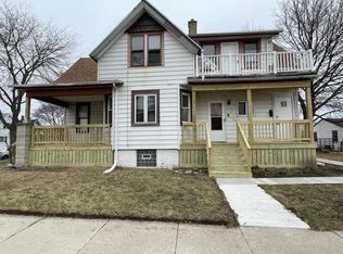3703 E Barnard Ave, Cudahy, WI 53110