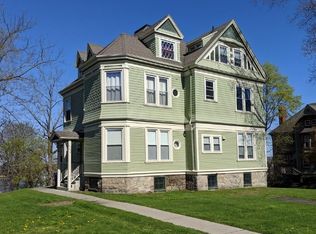 660 Rock St APT 7, Fall River, MA 02720