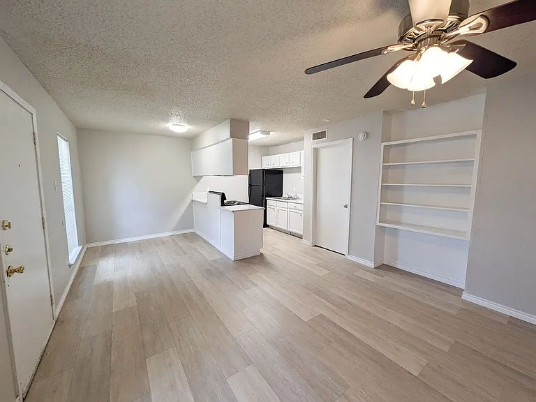 4610 Maddox St — Photo 4