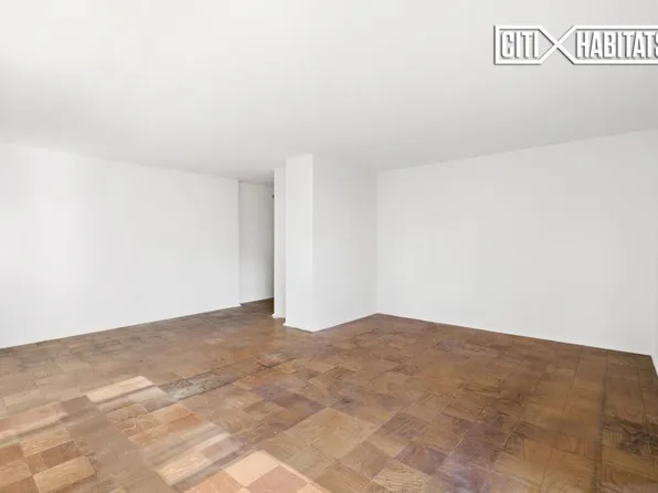 264 East Broadway image 1 of 7