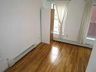 Rented by Concept Real Estate Group