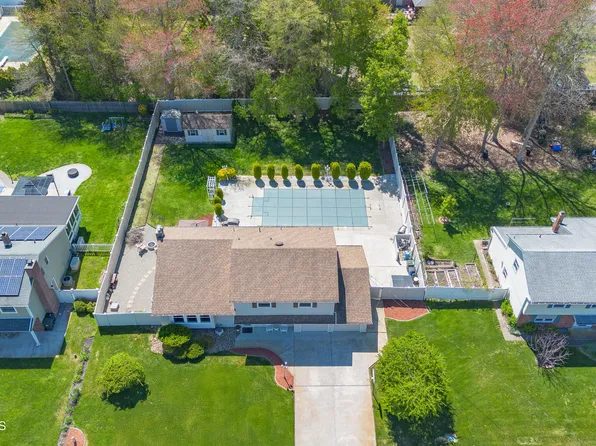 6 Pittsfield Road, Howell, NJ 07731