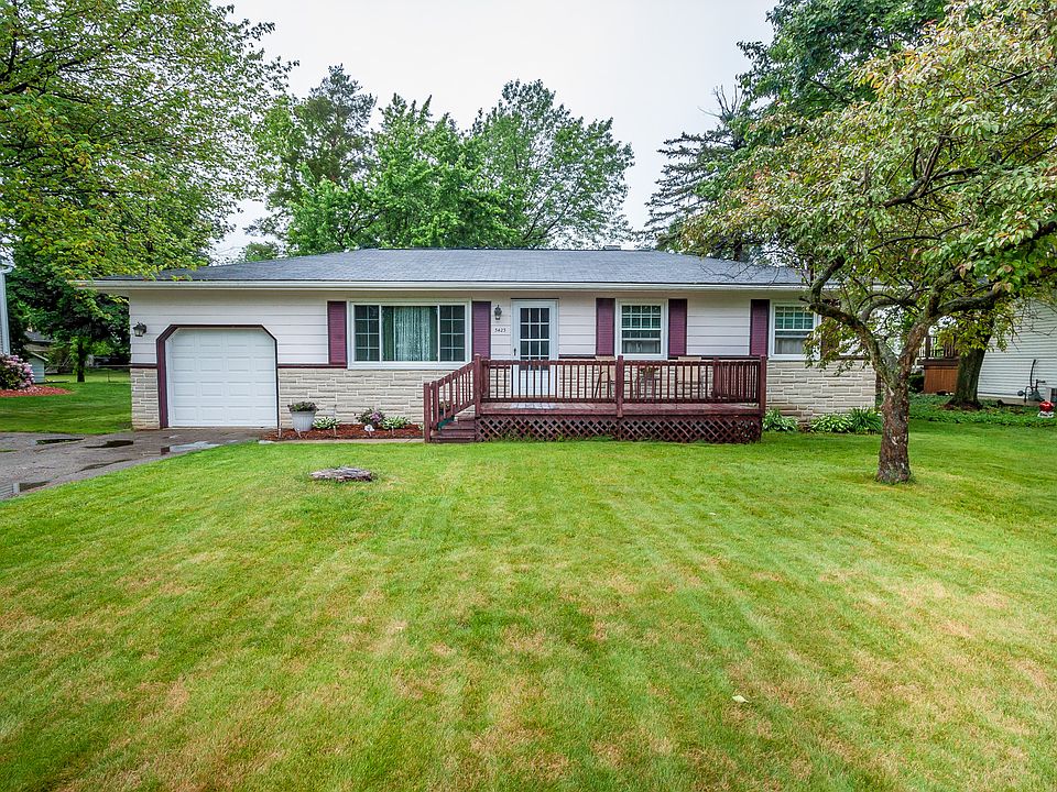 1st image of 3423 Rebecca Dr