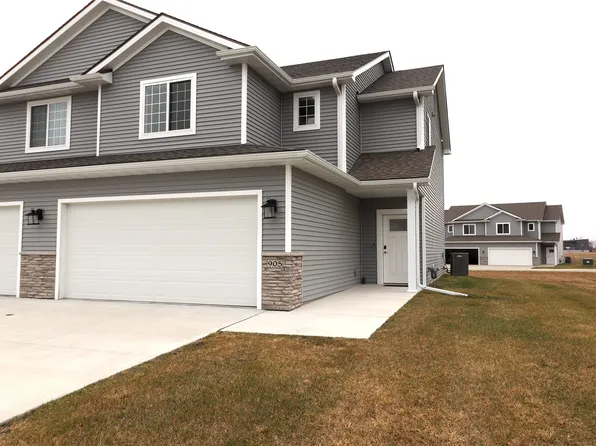 905 Kinney Cir NE, Bondurant, IA 50035