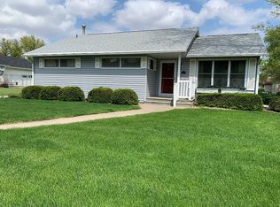 253 5th St, Hampton, NE 68843