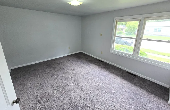 370 Carver Cir #370 — Photo 7
