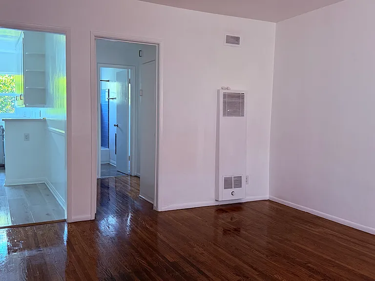 1380 Masselin Ave #6 — Photo 18