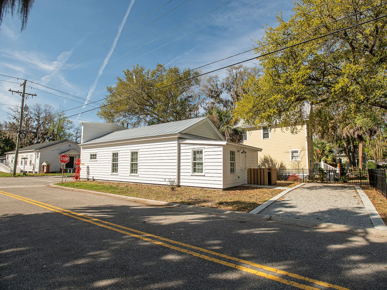 1 bed, 980 sqft, $1,900 — Photo 3