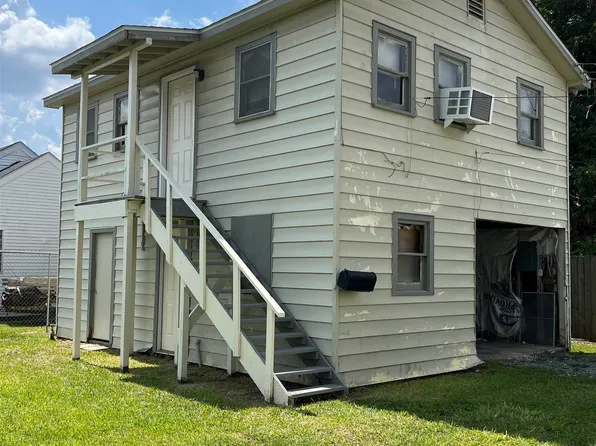 720 Live Oak St #B, Lake Charles, LA 70601