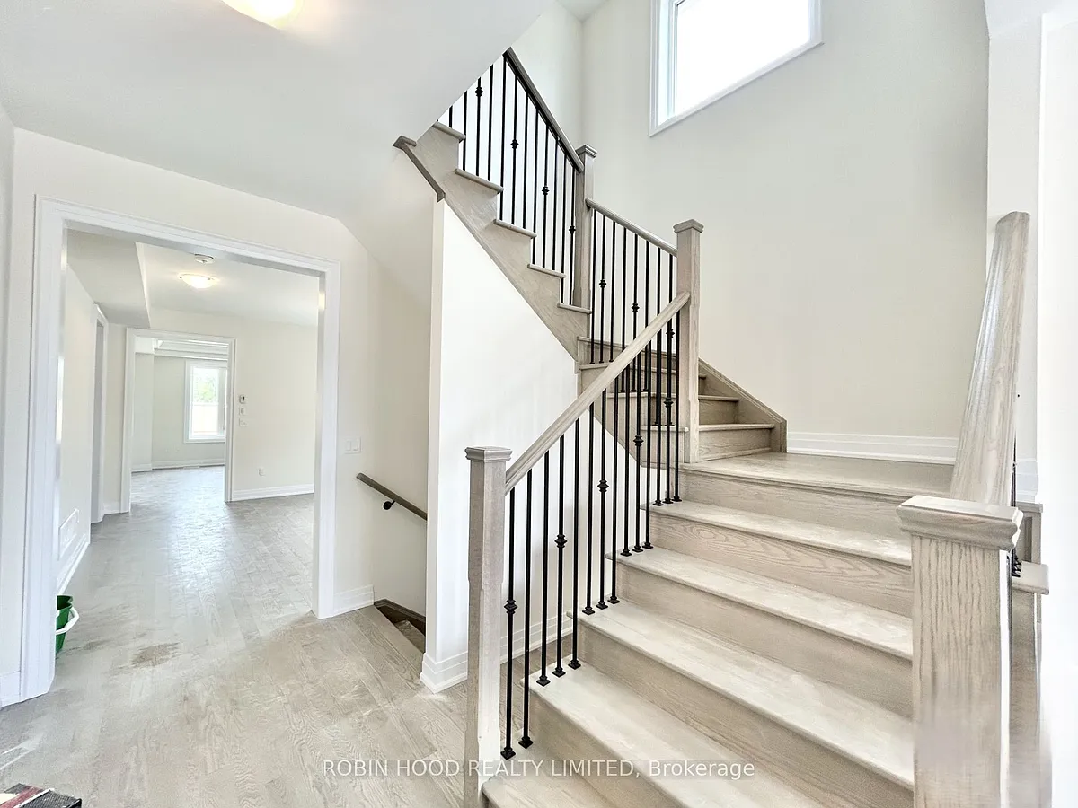 Building Photo - 47 Hoad St