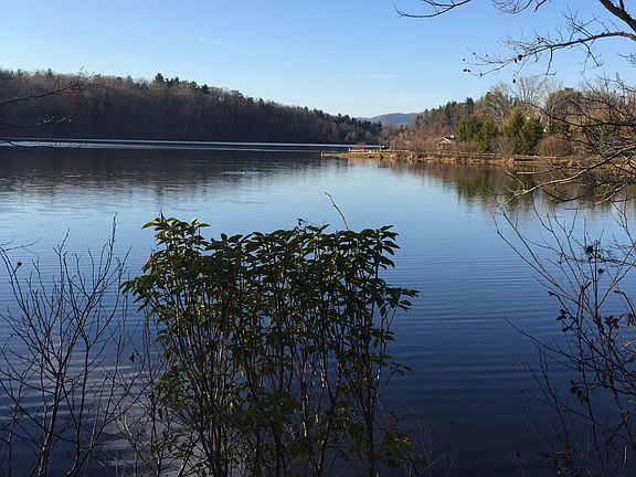 2nd image of 116 Lake Dr