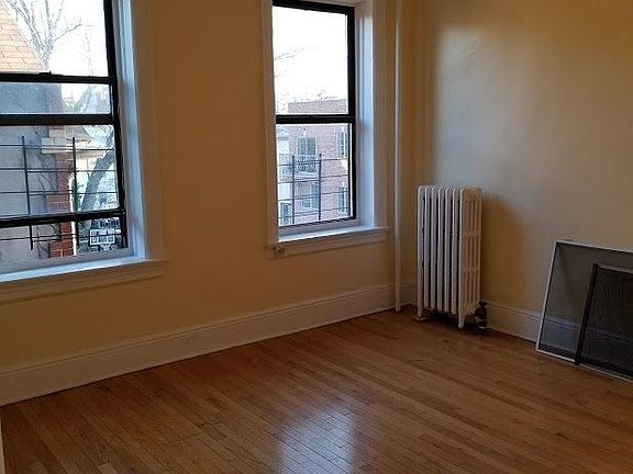 5th image of 3520 108th St APT 3A