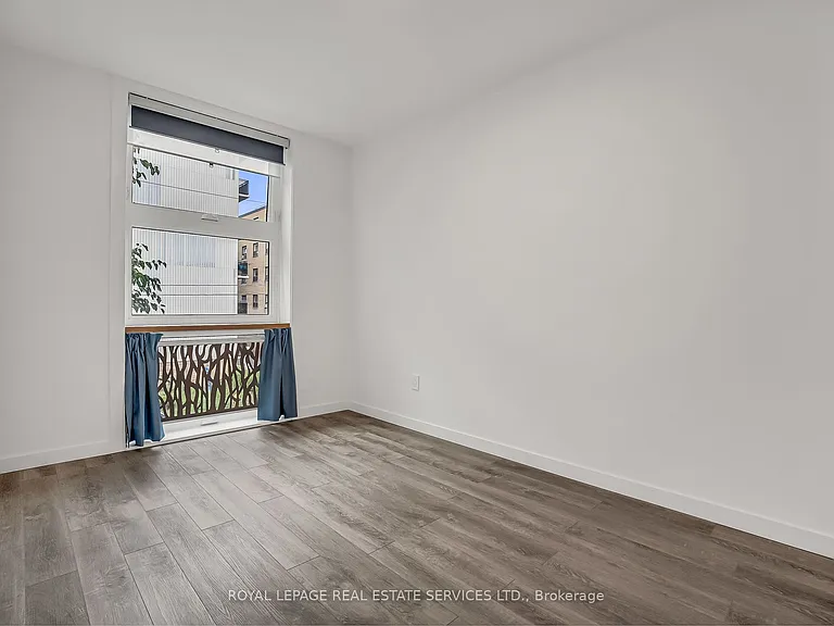 439 Winona Dr #C — Photo 32