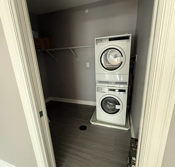 945 Kenmore Ave #202 — Photo 6