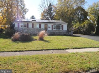 1520 Foster Rd, Warminster, PA 18974