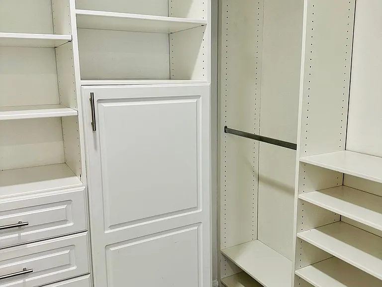 Large Walk-in Closet
