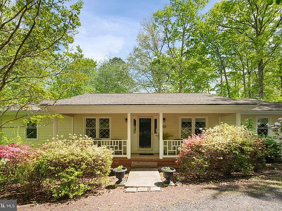 3rd image of 103 Indian Hills Rd