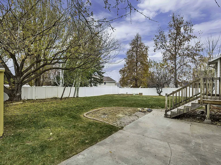 778 S 410 E — Photo 32