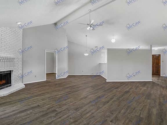 5th image of 809 Baxter Dr