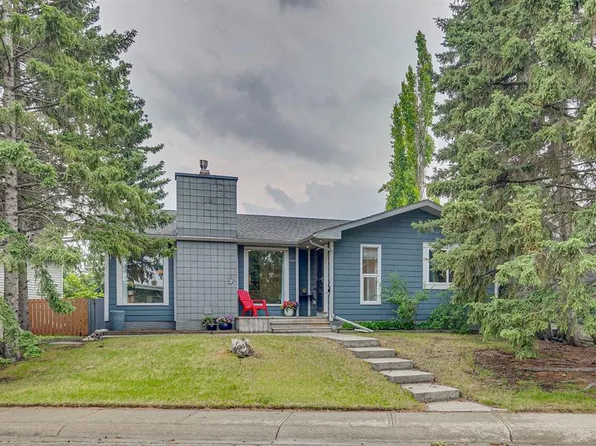 5689 NE Brenner Cres NW, Calgary, AB T2L 1Z3